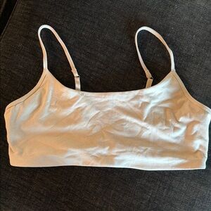 Vuori cream Halo Essential Sports Bra XXL like new